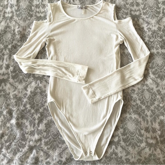 1. STATE Cutout Open Shoulder White Ribbed Bodysuit - Picture 2 of 5